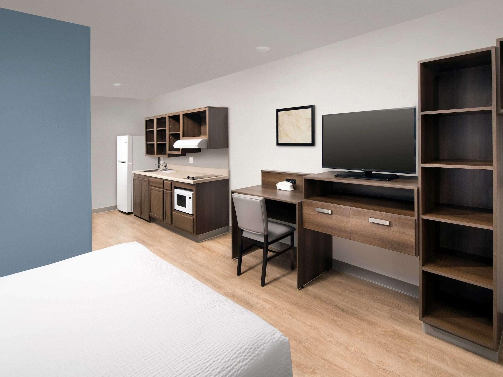 Suburban Studios Watford City Dış mekan fotoğraf
