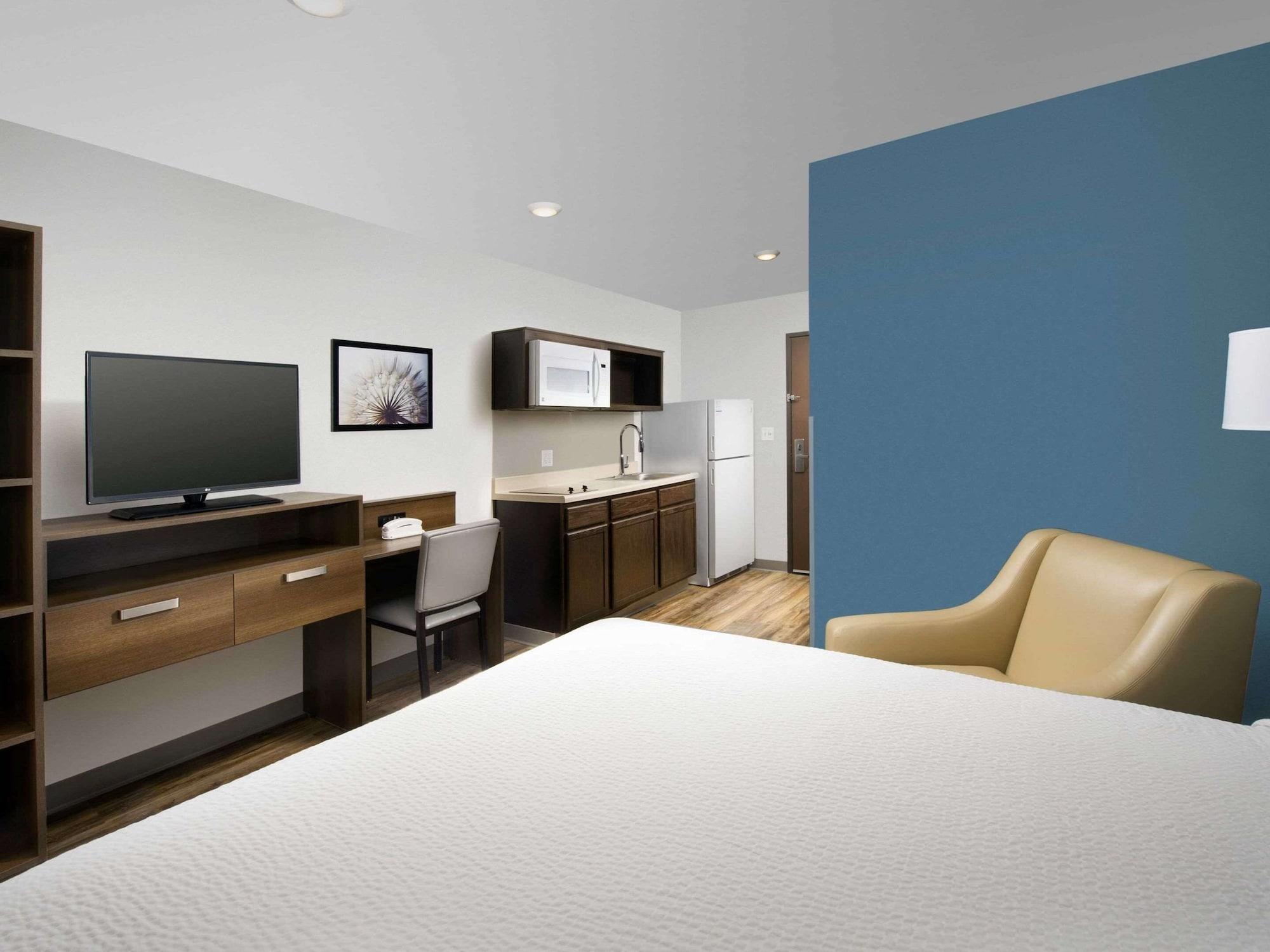 Suburban Studios Watford City Dış mekan fotoğraf