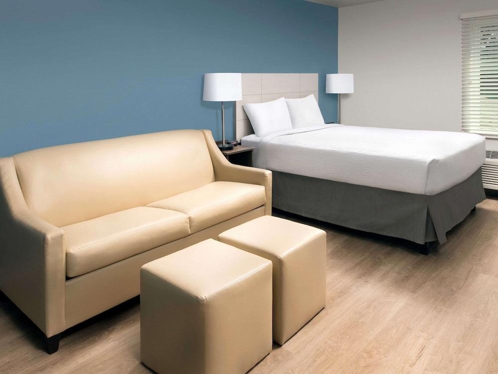 Suburban Studios Watford City Dış mekan fotoğraf