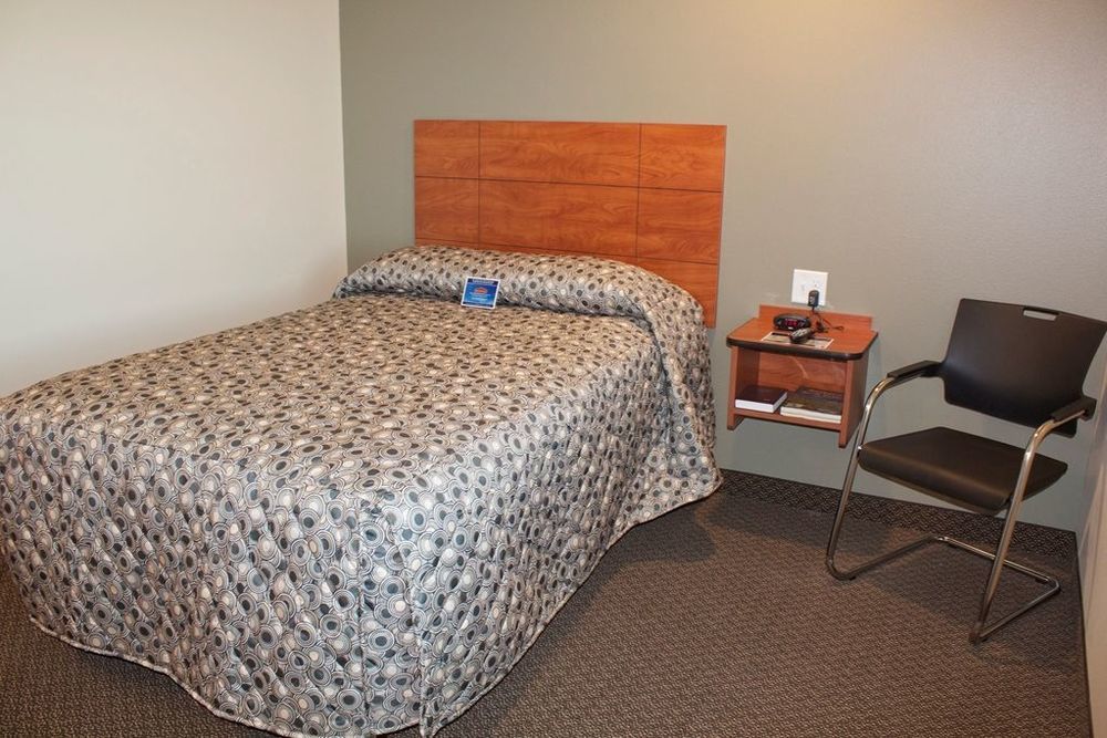 Suburban Studios Watford City Oda fotoğraf