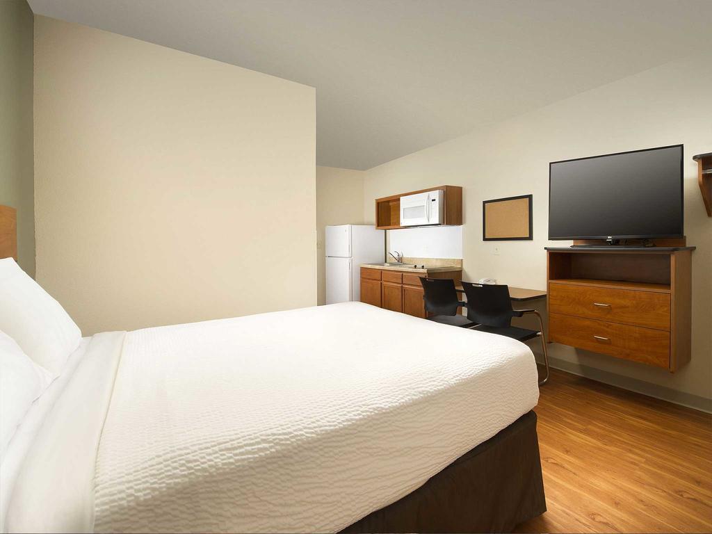 Suburban Studios Watford City Dış mekan fotoğraf
